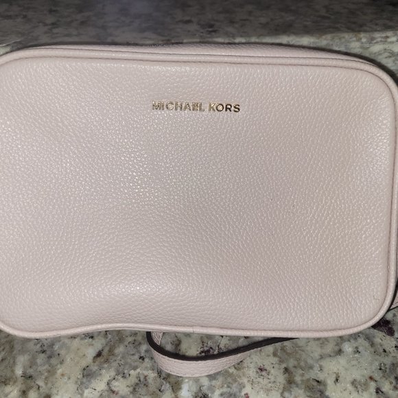Michael Kors purse - Picture 3 of 4